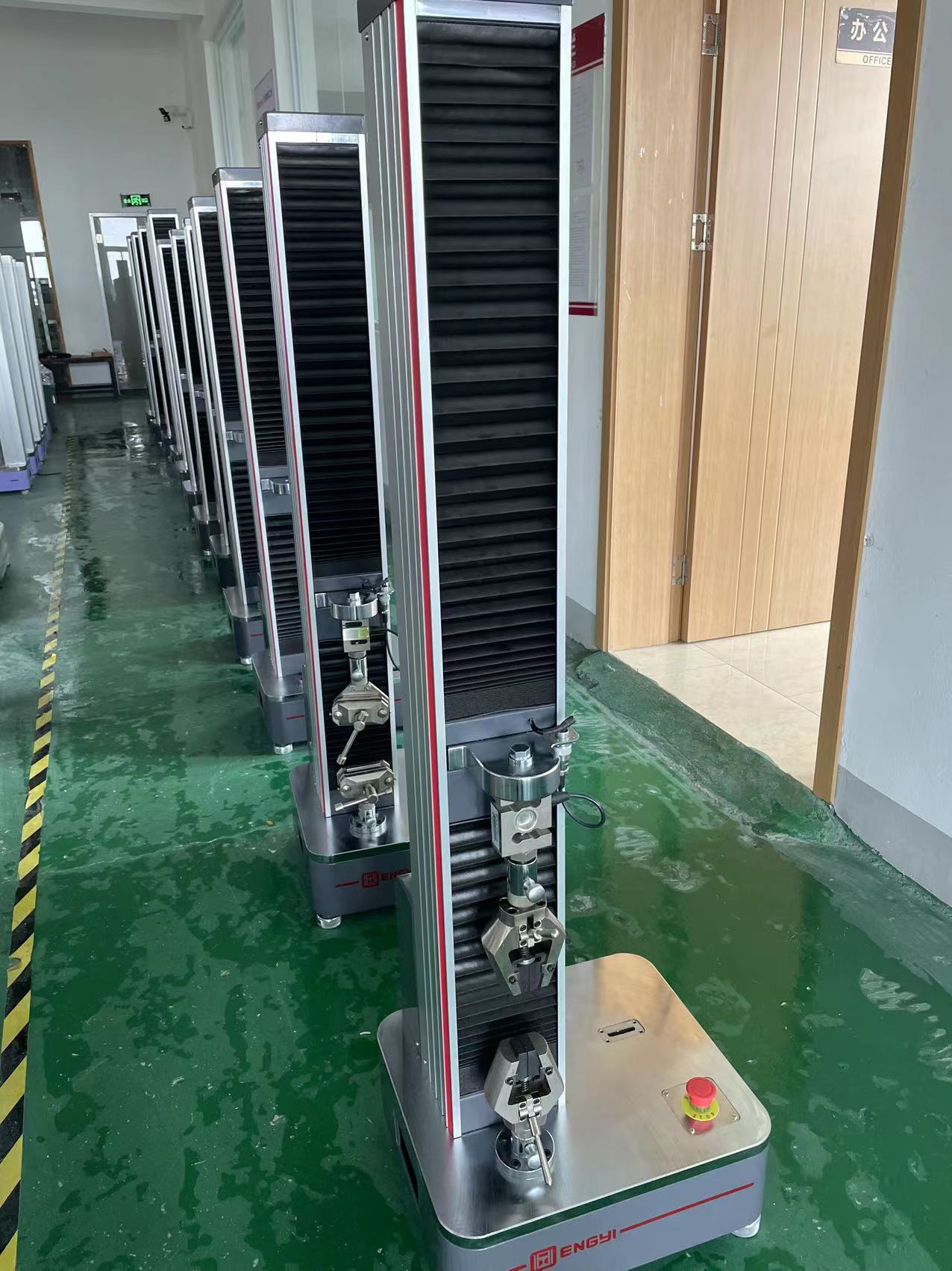 不朽情缘官网登录入口水凝胶万能拉伸压缩试验机为客户提供解决方案